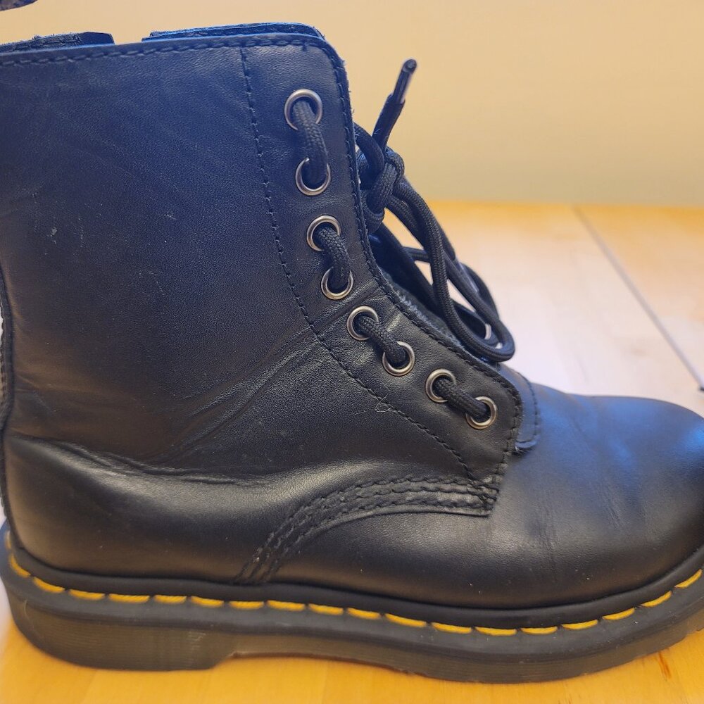 Dr. Martens - 1460 Women's Pascal Nappa Zipper Boots - Black - Leather - Size 6 - Picture 14 of 14